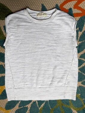 Everlane sleeveless sweater xsmall